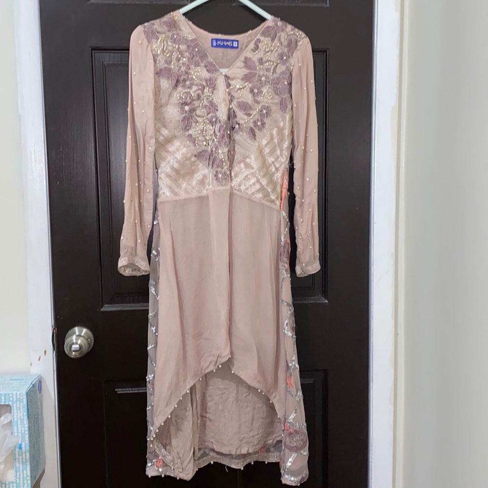 KHAS Pakistani suit